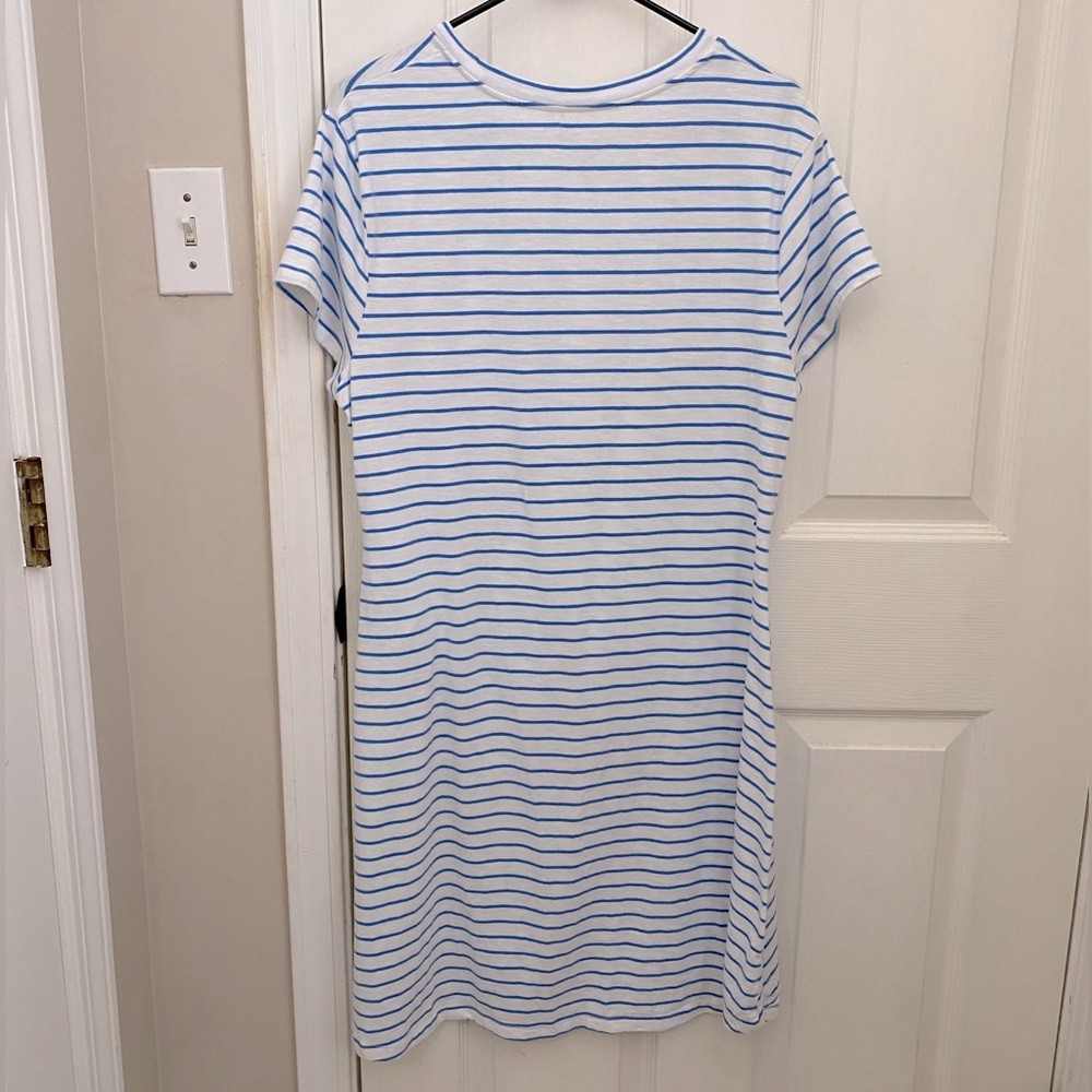 Universal Thread Crewneck Side Ruched Striped Tee Shirt
Dress - Picture 8 of 9
